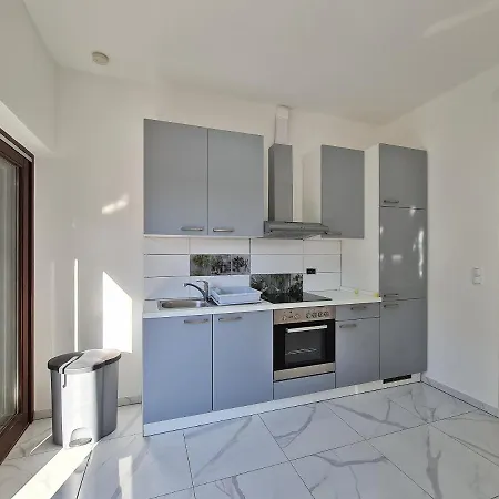 Apartmani Totic Malinska Exterior photo