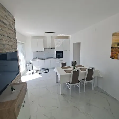 Apartmani Totic Malinska Exterior photo