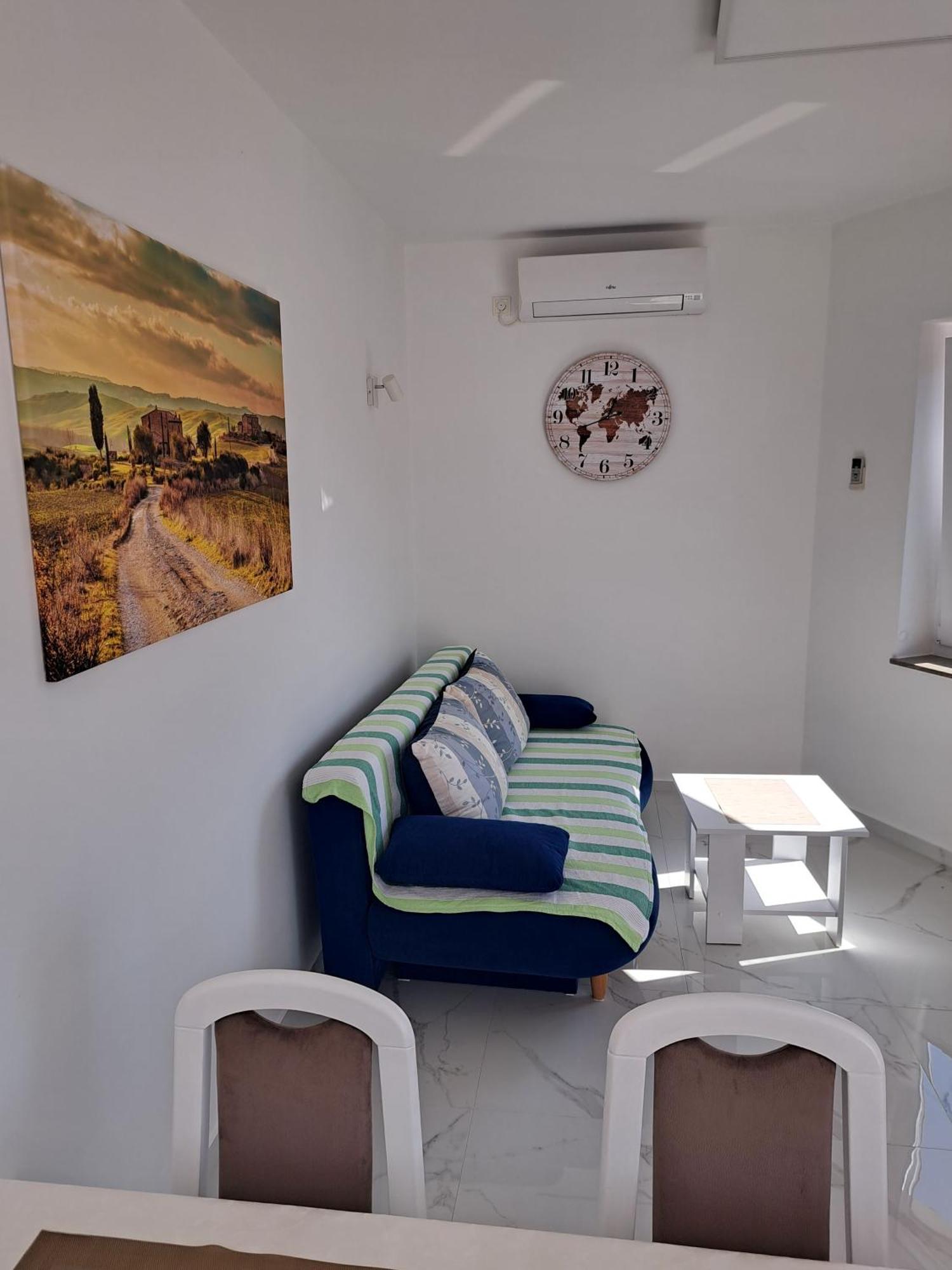 Apartman Totic *